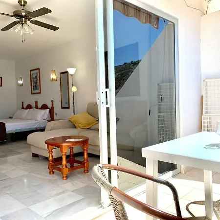 Apartment Studio Well Connected Ocean,freewifi,pool,beach At Playa De Las Americas In Tenerife Sur Costa Adeje (Tenerife)