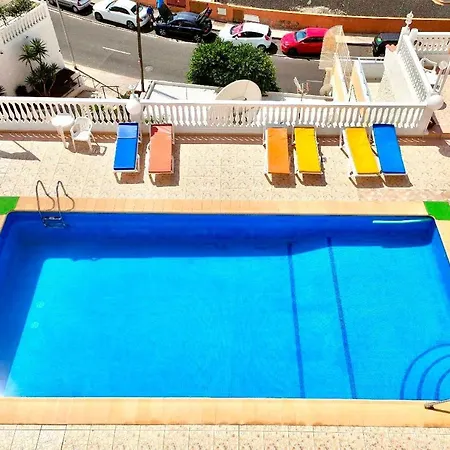 Studio Well Connected Ocean,freewifi,pool,beach At Playa De Las Americas In Tenerife Sur Apartment