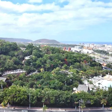 Apartment Studio Well Connected Ocean,freewifi,pool,beach At Playa De Las Americas In Tenerife Sur