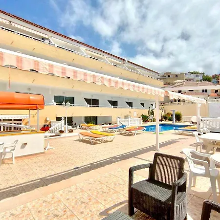 Studio Well Connected Ocean,freewifi,pool,beach At Playa De Las Americas In Tenerife Sur Apartment *