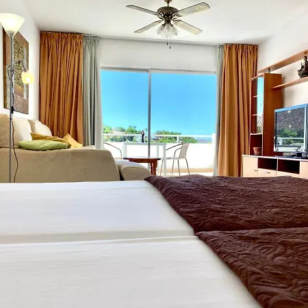 Studio Well Connected Ocean,freewifi,pool,beach At Playa De Las Americas In Tenerife Sur * Costa Adeje (Tenerife)