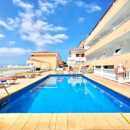 Studio Well Connected Ocean,freewifi,pool,beach At Playa De Las Americas In Tenerife Sur Lägenhet